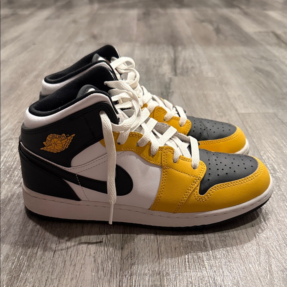 Nike Kids Sneakers Black Yellow White